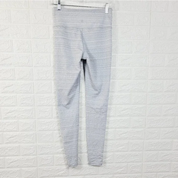 ATHLETA High-rise Jacquard Chaturanga Leggings | Light Gray | Textured | Size-S - Picture 5 of 11